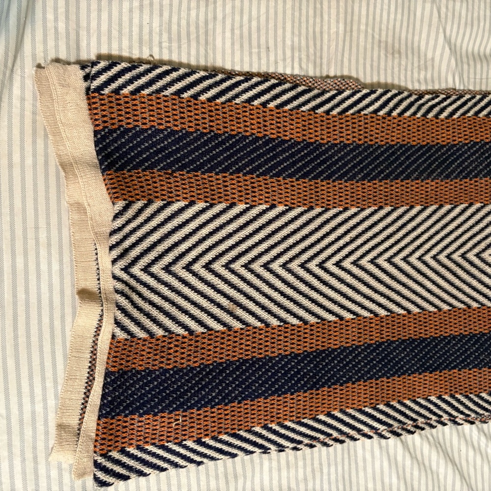 Geometric Patterned Scarf - Picture 2 of 2